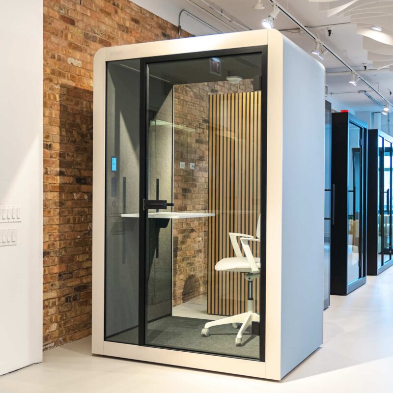 rent Silen space 1.5 phone booth