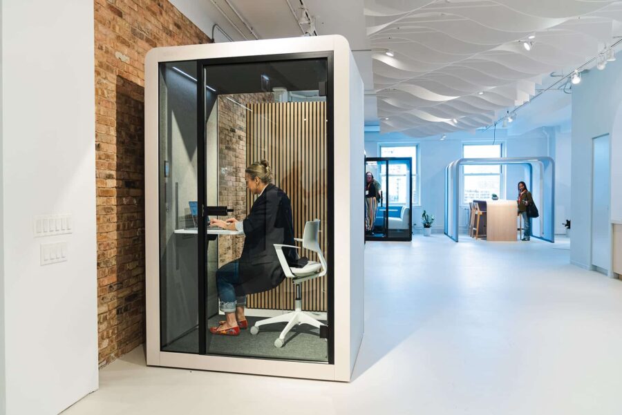 space1.5 rent Silen space phone booth